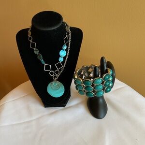 Elegant Teal Bracelet